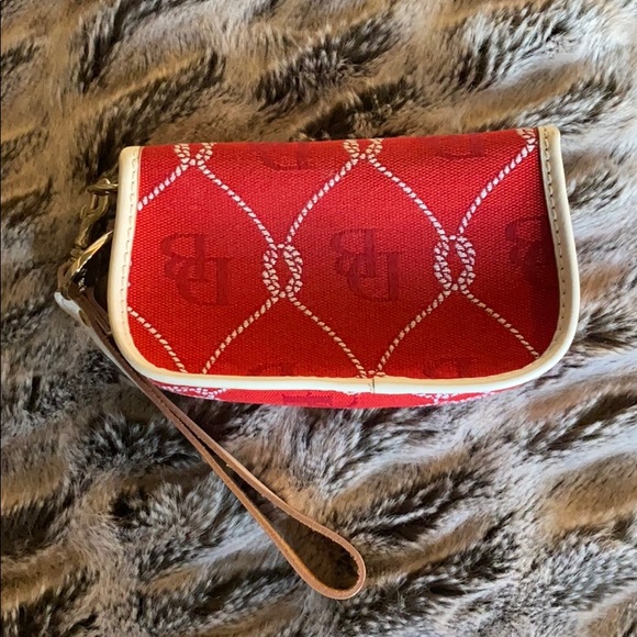 Dooney and Bourke wristlet - Picture 2 of 4